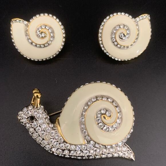 Vintage Butler Snail Brooch